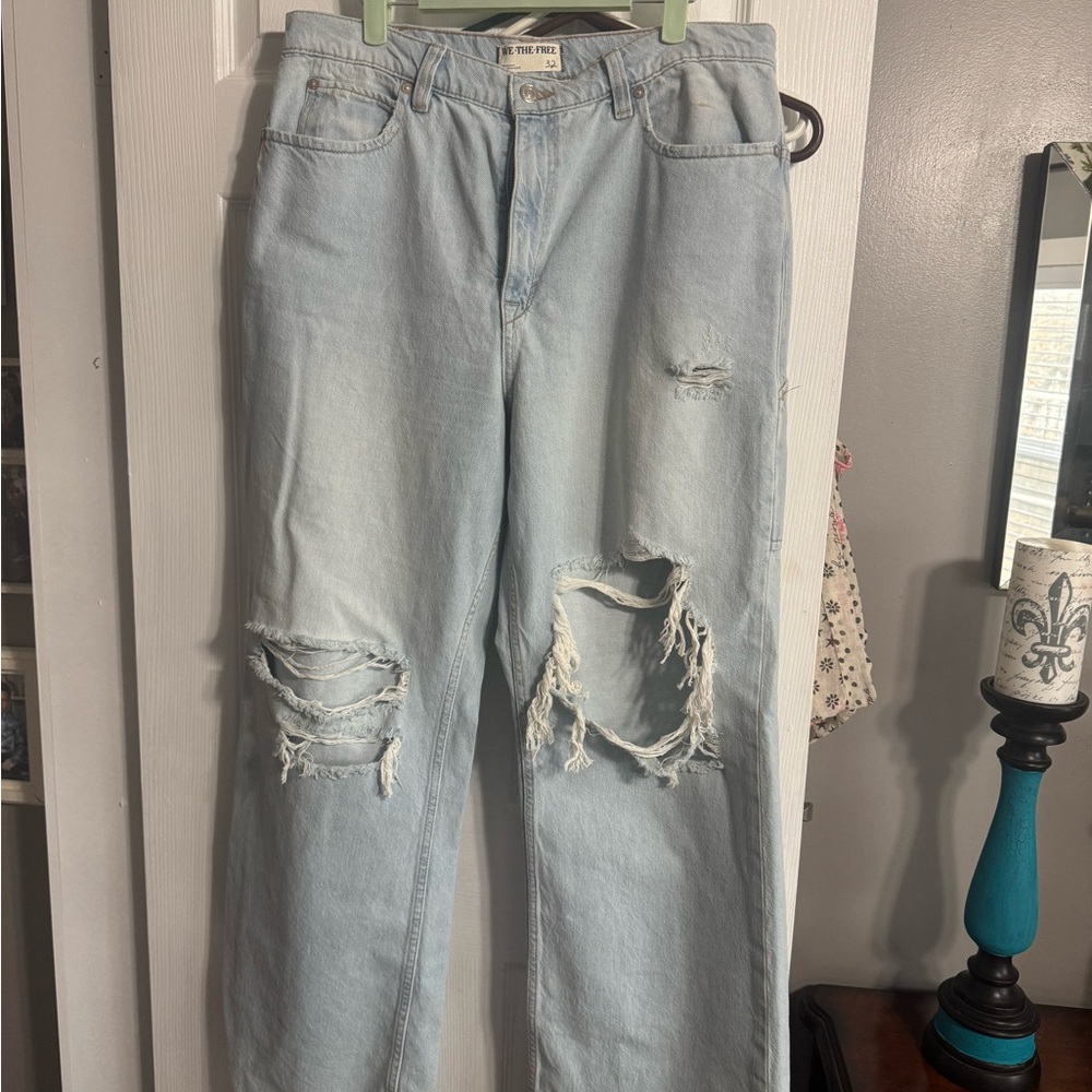 Light Blue Distressed Women's Jeans